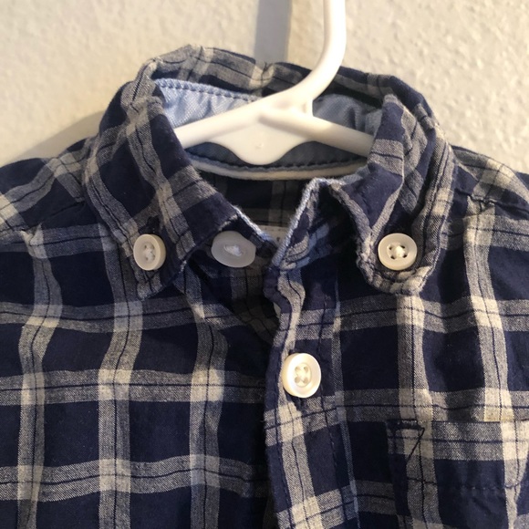 Button up. - Picture 4 of 5